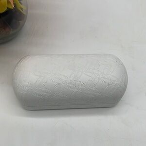 Oakley white eyeglass hard case